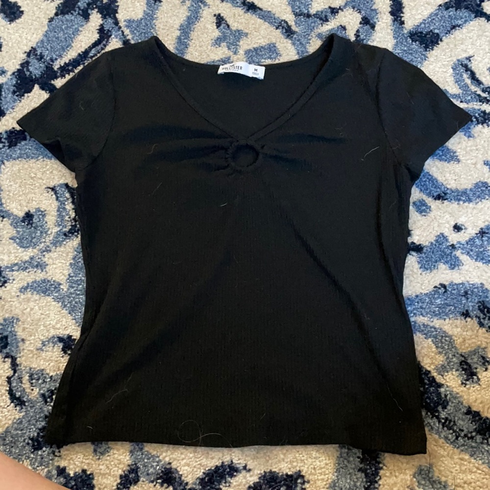 Tight black t shirt
